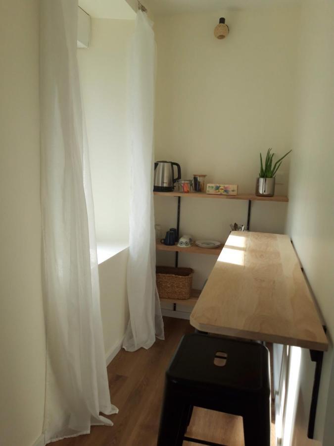 Agreables Chambres Independantes - Coutances Centre Экстерьер фото
