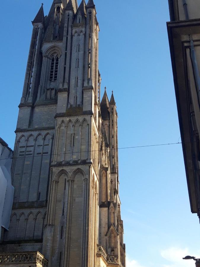 Agreables Chambres Independantes - Coutances Centre Экстерьер фото
